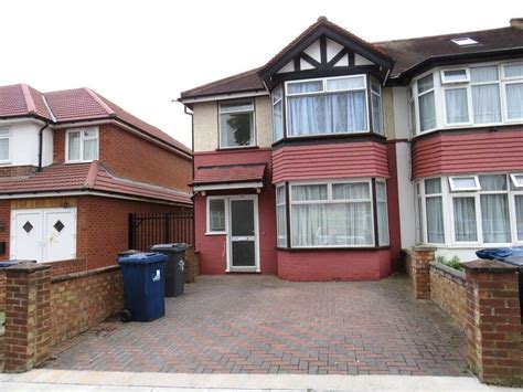 131 Hambrough Rd, <strong>Southall</strong> UB1 1HX, UK. . 3 bedroom house to rent in southall
